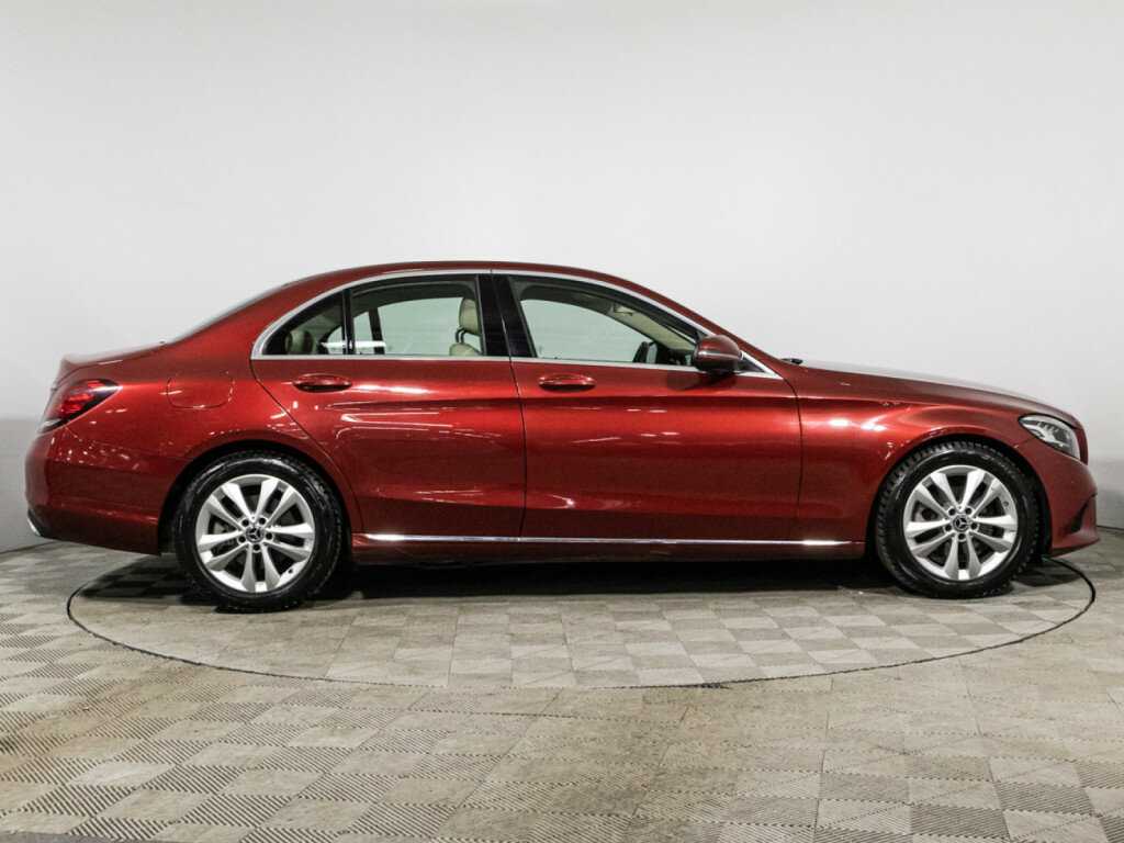 Б/У Мерседес-Бенц Ц-Класс 2019 года. Фото: #3