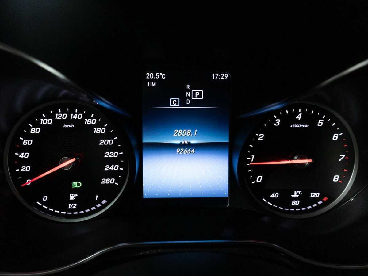 Б/У Мерседес-Бенц Ц-Класс 2019 года. Фото: #11