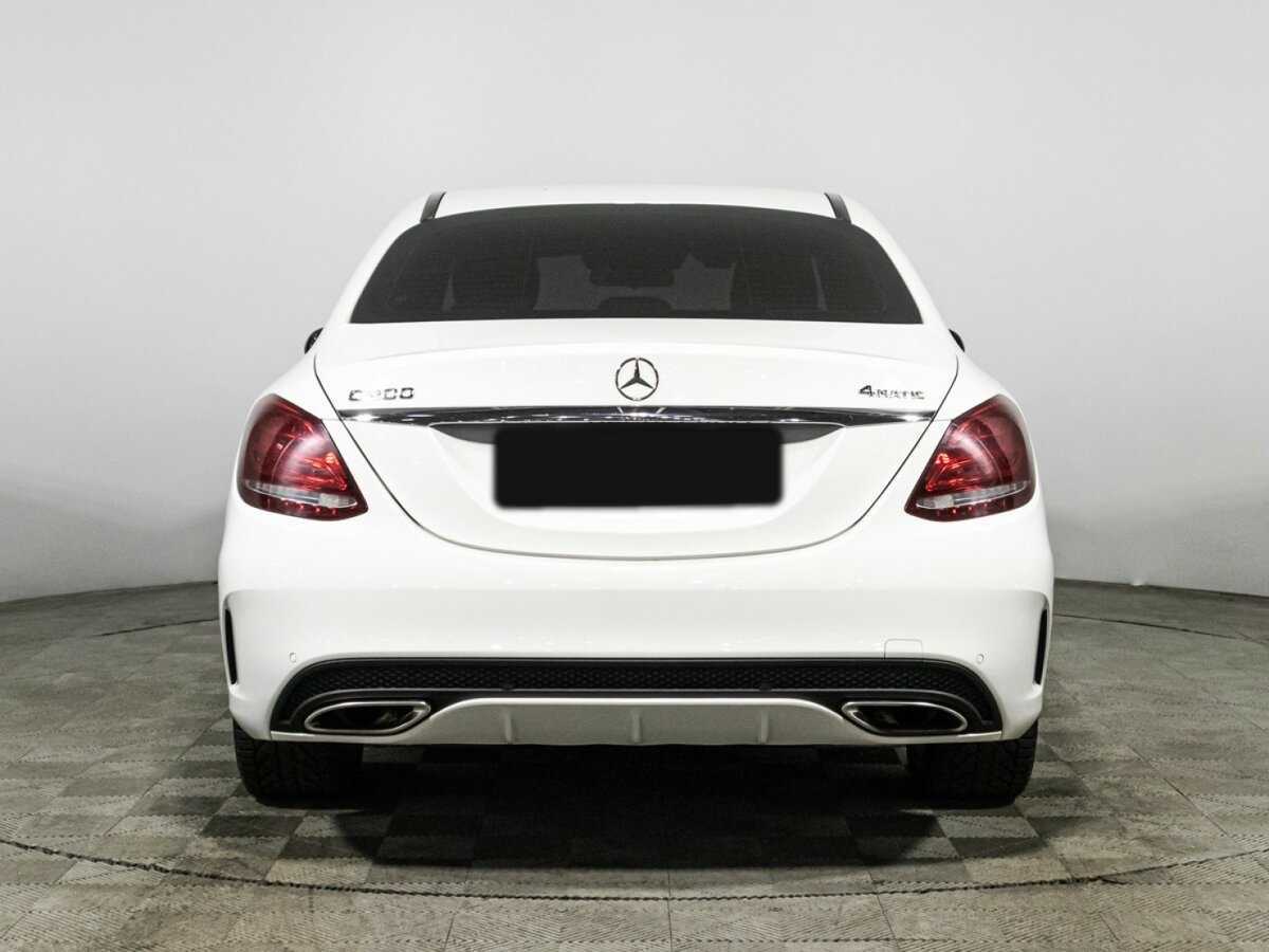 Б/У Мерседес-Бенц Ц-Класс 2017 года. Фото: #5