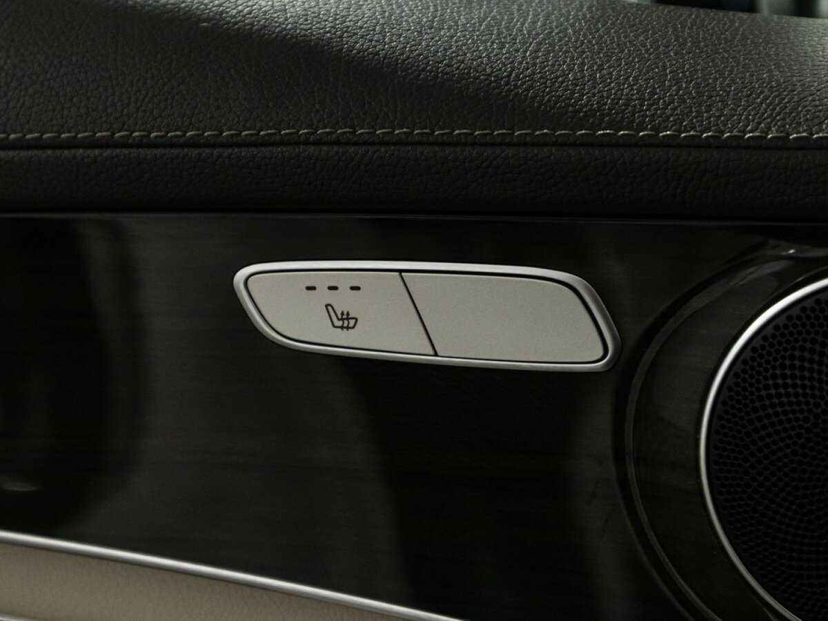 Б/У Мерседес-Бенц Ц-Класс 2017 года. Фото: #21