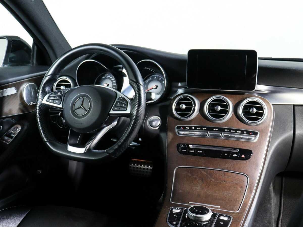 Б/У Мерседес-Бенц Ц-Класс 2016 года. Фото: #8