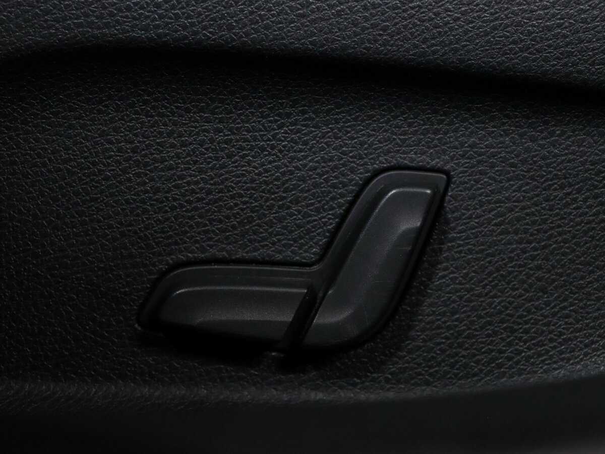 Б/У Мерседес-Бенц Ц-Класс 2018 года. Фото: #15