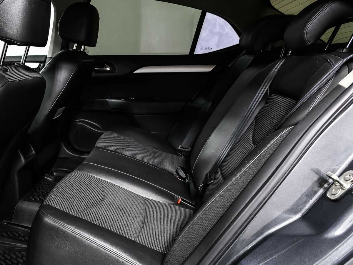 Б/У Ситроен Ц4 2016 года. Фото: #12