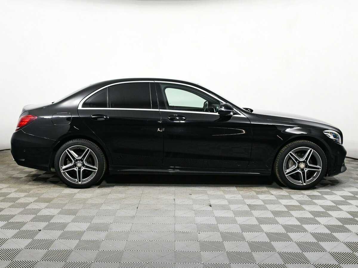 Б/У Мерседес-Бенц Ц-Класс 2018 года. Фото: #3