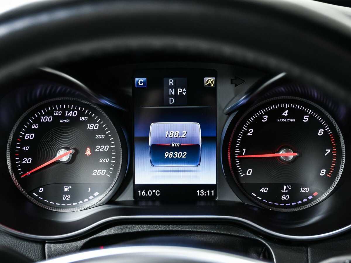 Б/У Мерседес-Бенц Ц-Класс 2017 года. Фото: #9