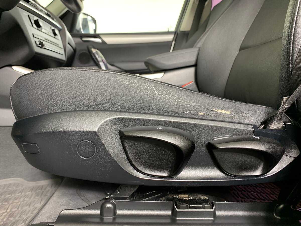 Б/У БМВ Икс3 2013 года. Фото: #16