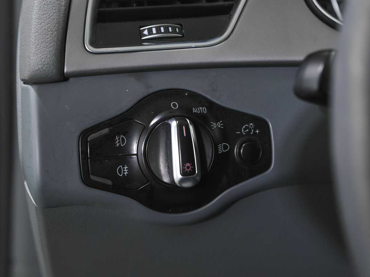 Б/У Ауди А4 2014 года. Фото: #11