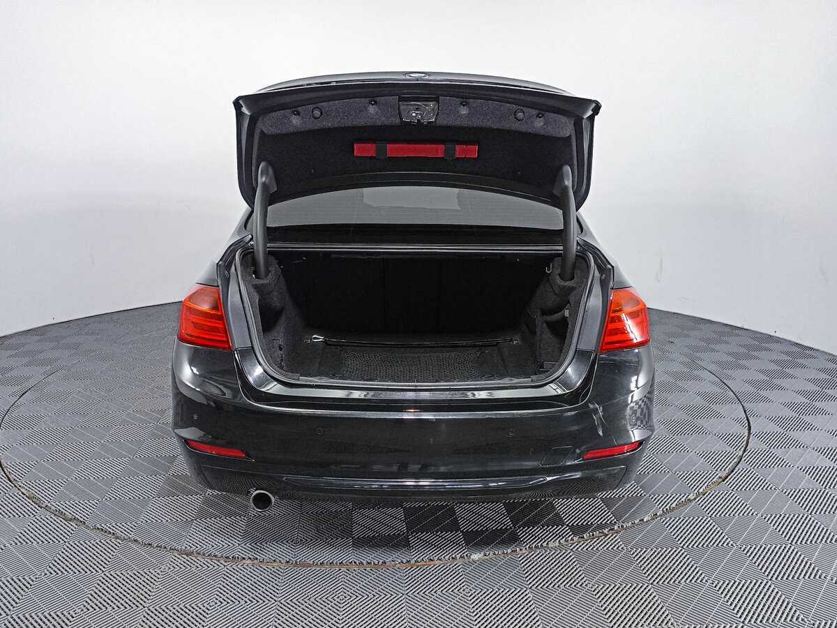 Б/У БМВ 3 серии 2014 года. Фото: #9