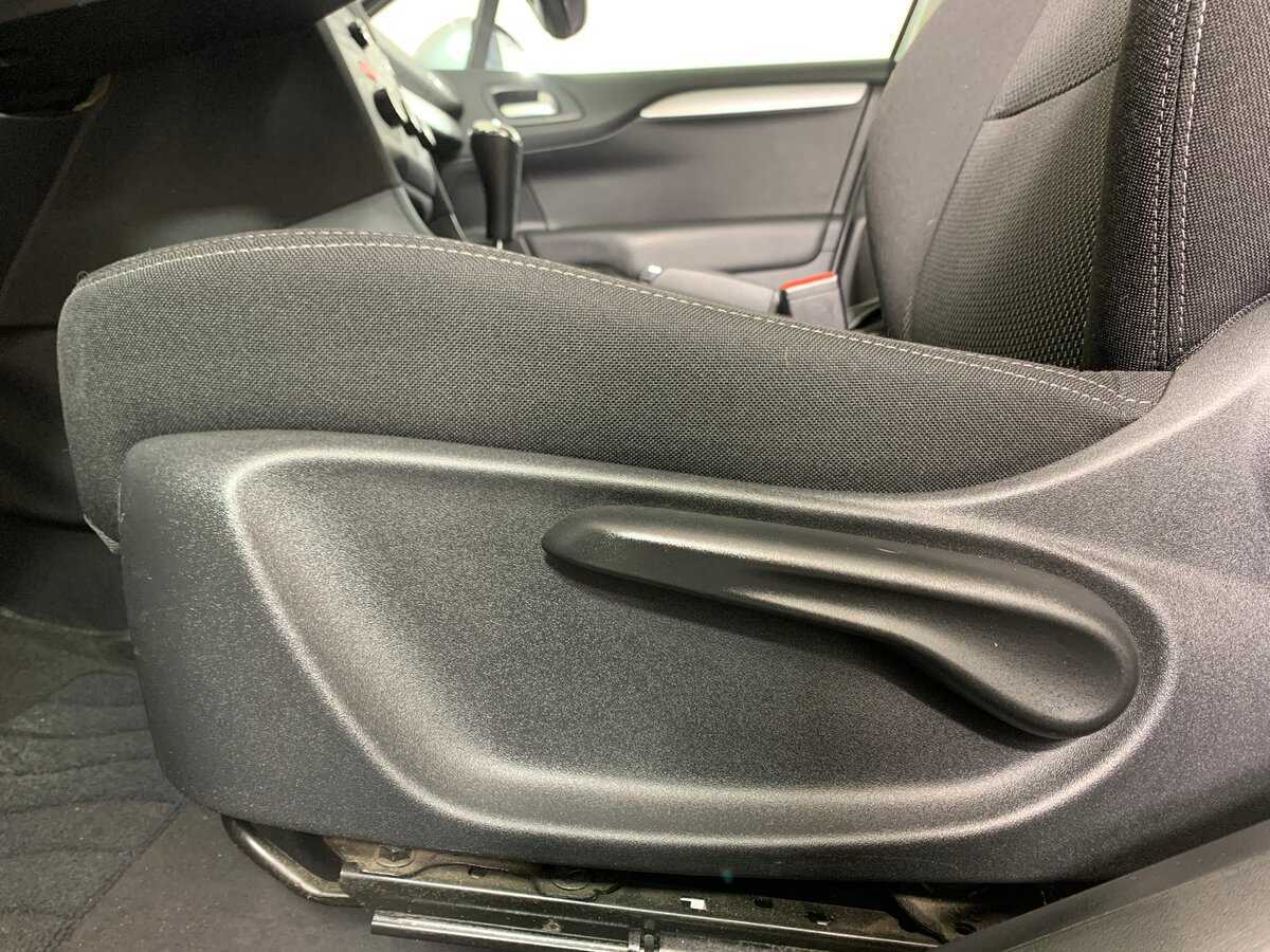 Б/У Ситроен Ц4 2015 года. Фото: #16