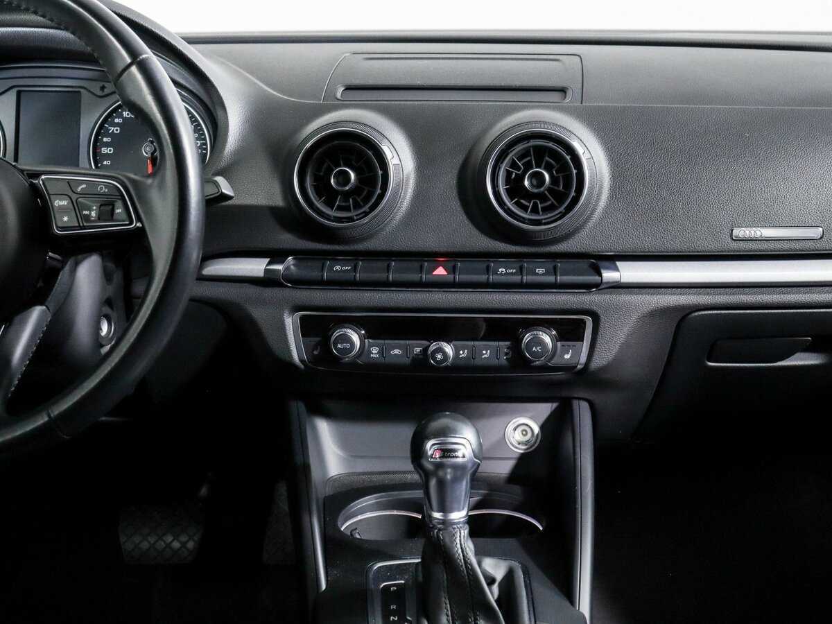 Б/У Ауди А3 2018 года. Фото: #12