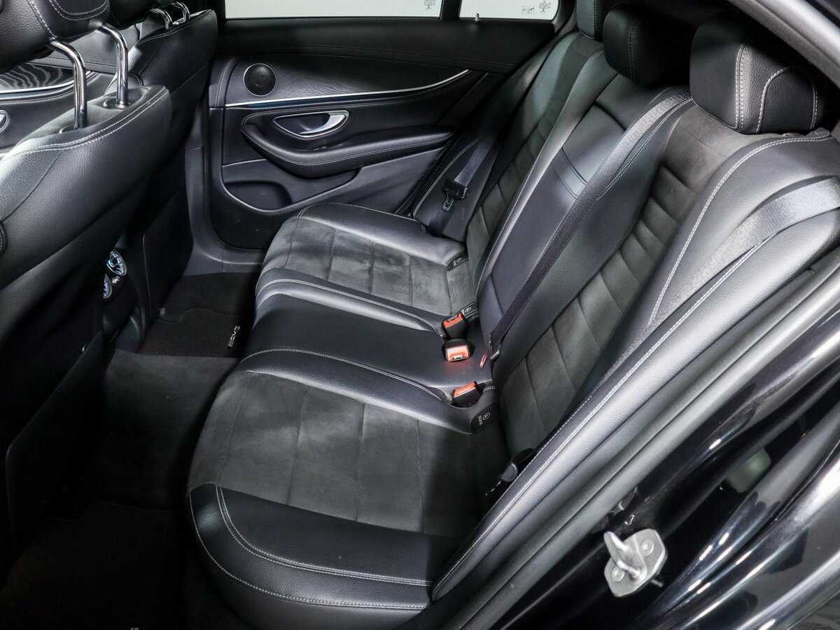 Б/У Мерседес-Бенц Е-Класс 2016 года. Фото: #6