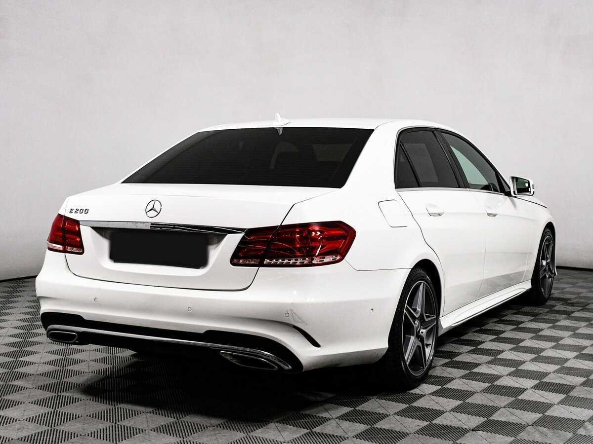 Б/У Мерседес-Бенц Е-Класс 2013 года. Фото: #3