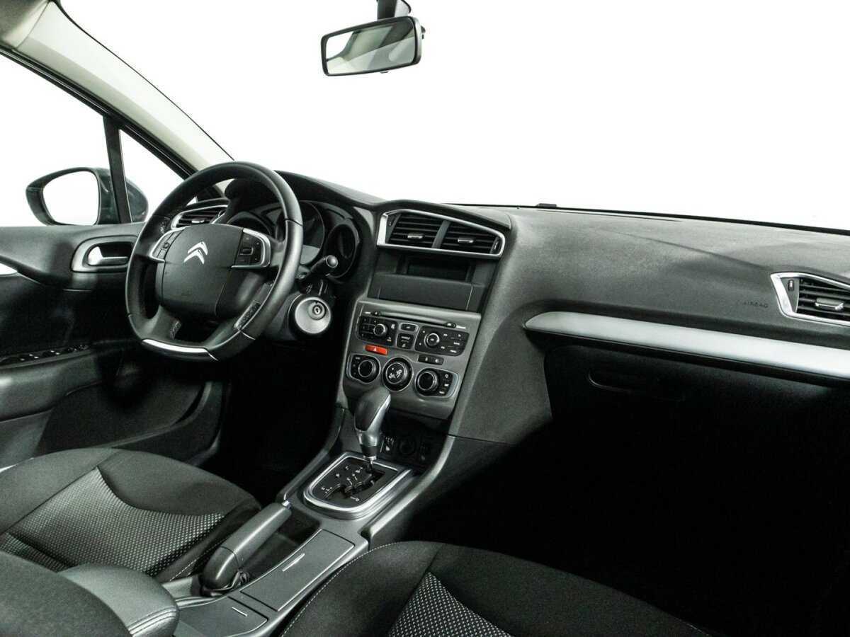 Б/У Ситроен Ц4 2016 года. Фото: #8