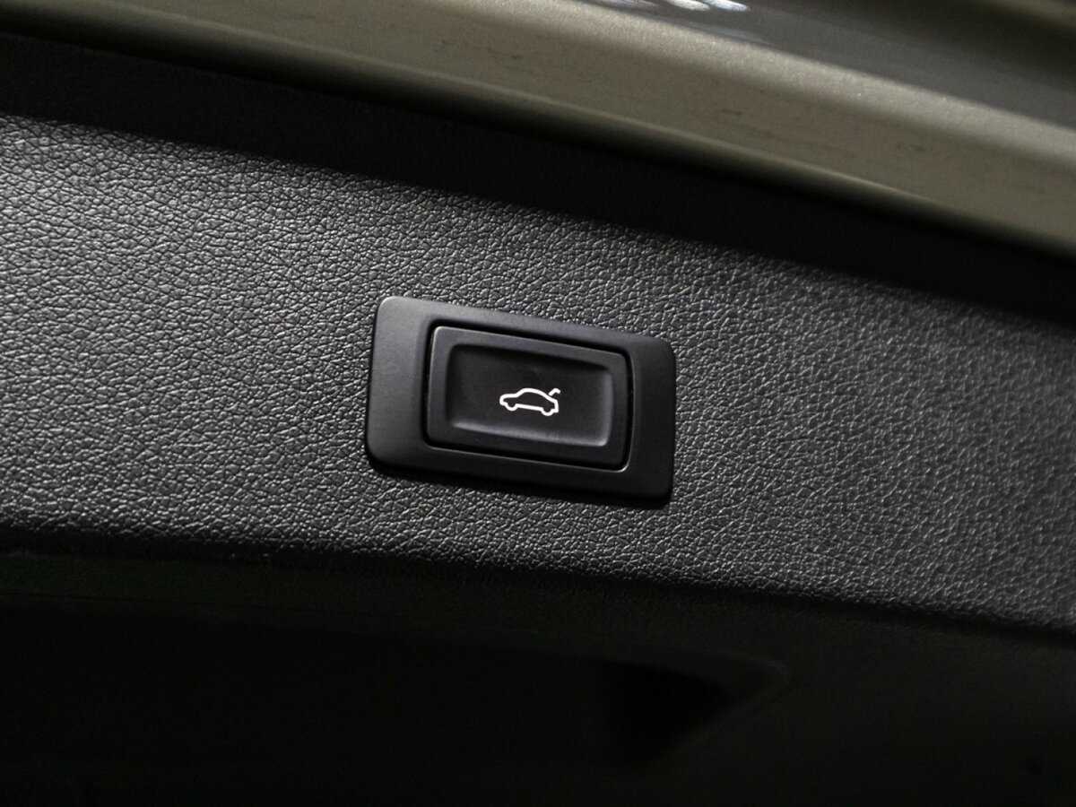 Б/У Ауди К5 2015 года. Фото: #15