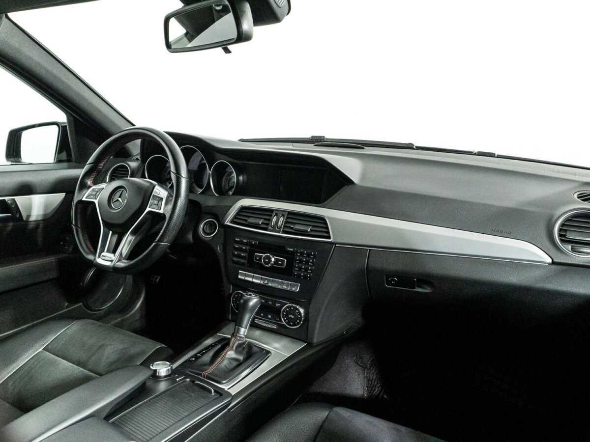 Б/У Мерседес-Бенц Ц-Класс 2013 года. Фото: #5