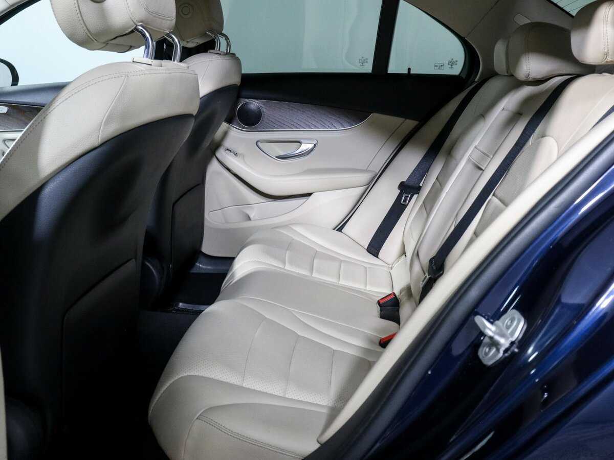 Б/У Мерседес-Бенц Ц-Класс 2015 года. Фото: #6