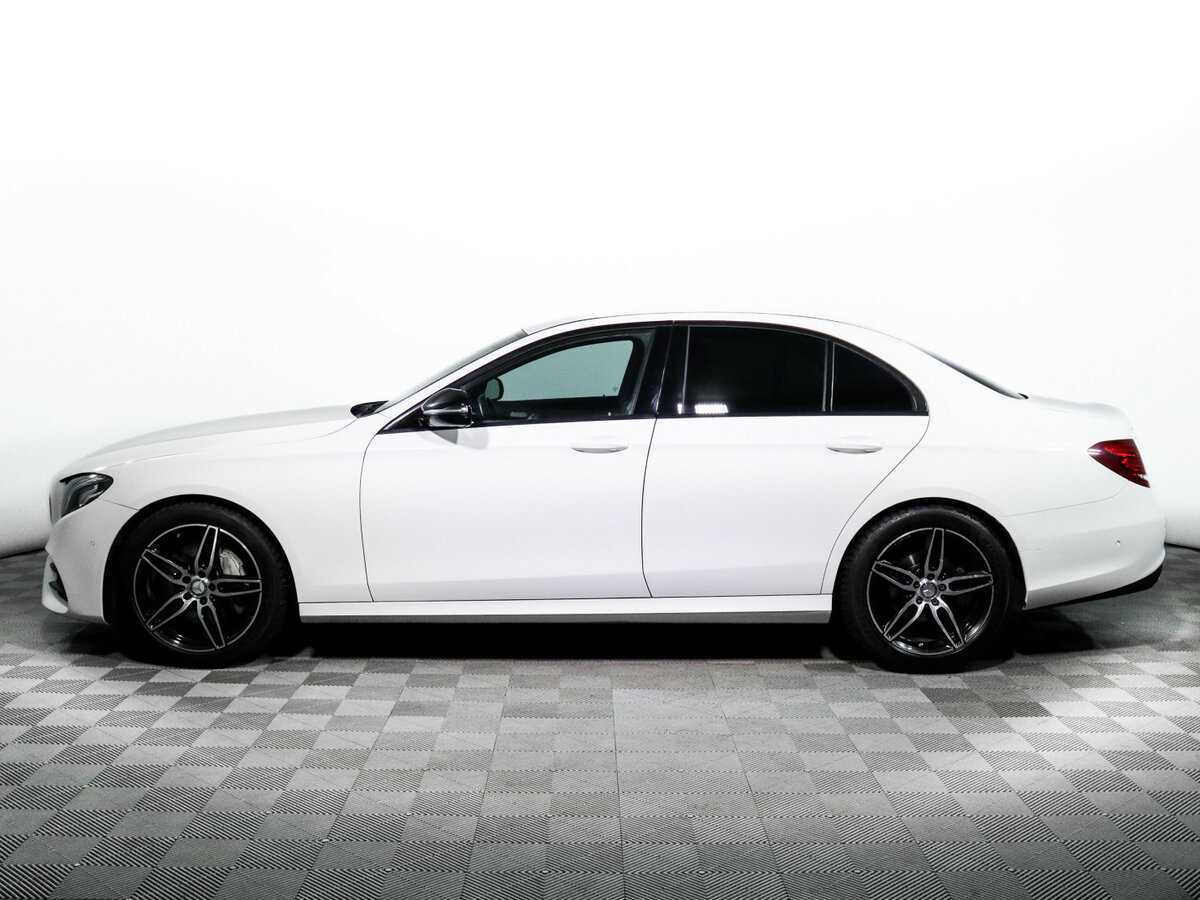 Б/У Мерседес-Бенц Е-Класс 2016 года. Фото: #4