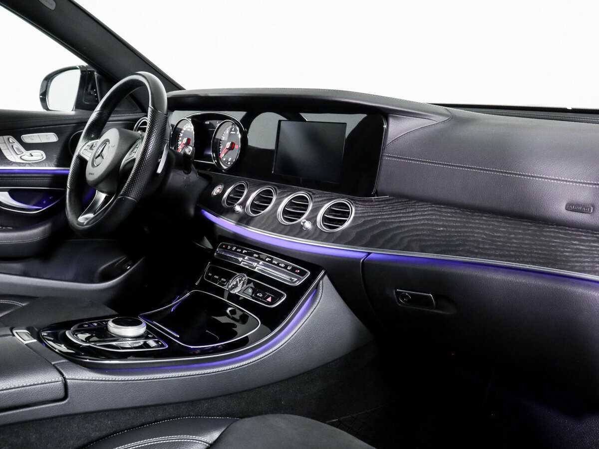 Б/У Мерседес-Бенц Е-Класс 2016 года. Фото: #5