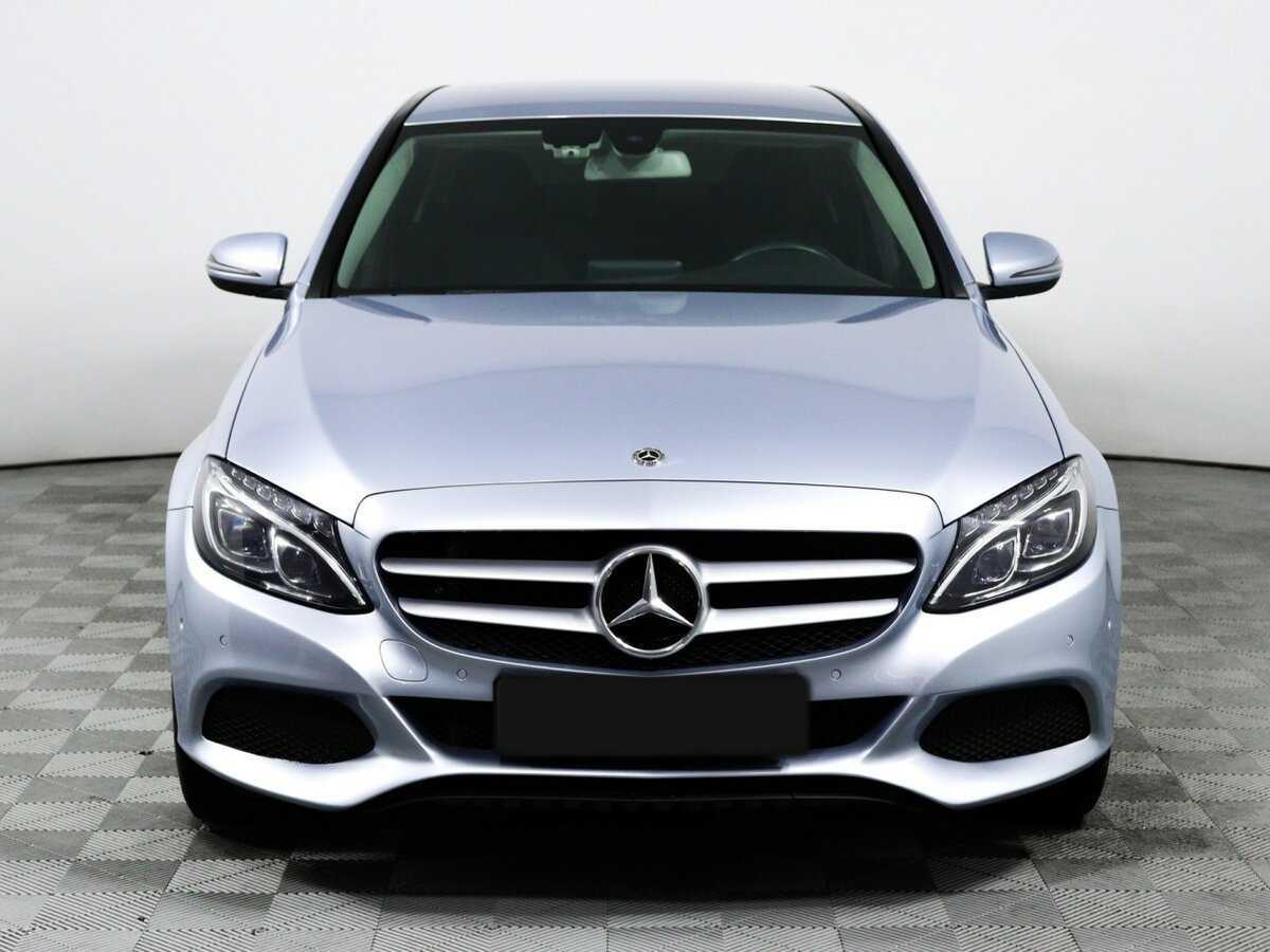 Б/У Мерседес-Бенц Ц-Класс 2017 года. Фото: #1