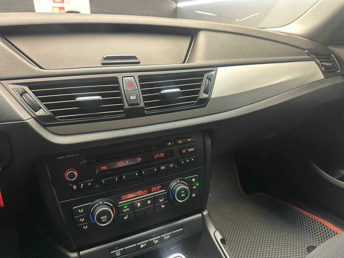 Б/У БМВ Икс1 2013 года. Фото: #17