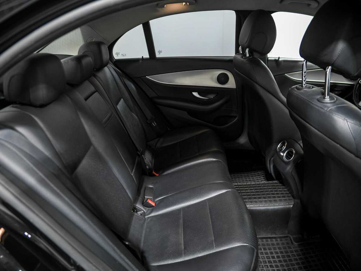 Б/У Мерседес-Бенц Е-Класс 2019 года. Фото: #15