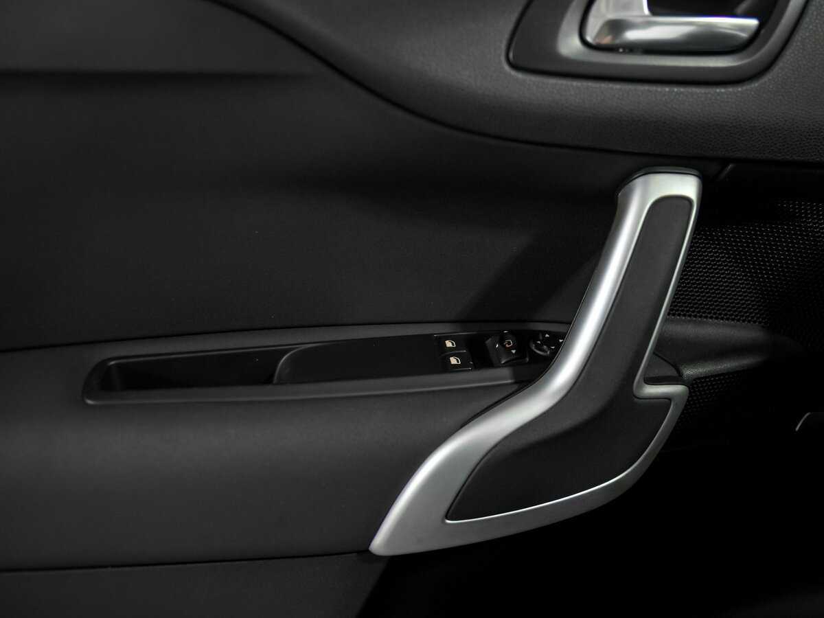 Б/У Ситроен ДС4 2012 года. Фото: #13