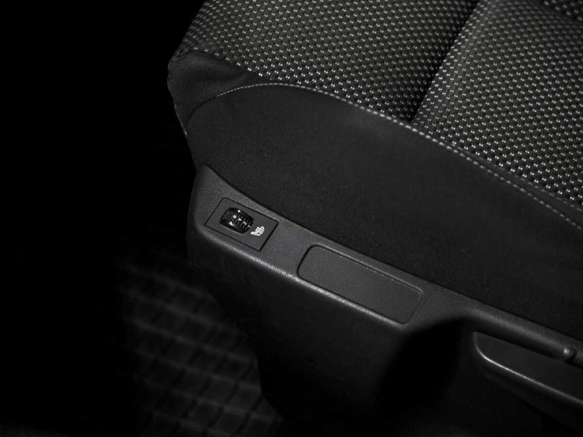 Б/У Ситроен ДС4 2012 года. Фото: #16