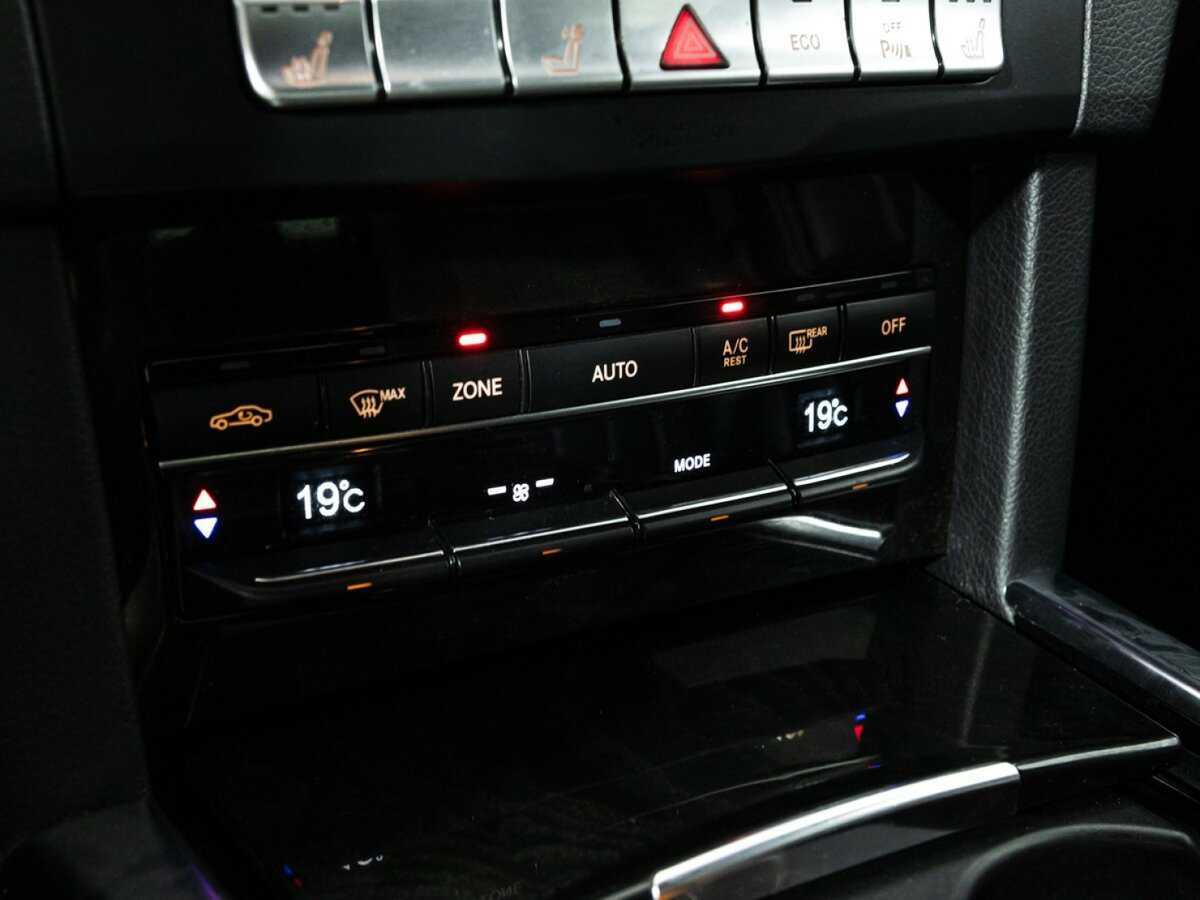 Б/У Мерседес-Бенц Е-Класс 2013 года. Фото: #15