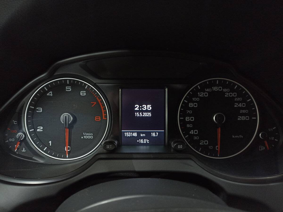 Б/У Ауди К5 2015 года. Фото: #12