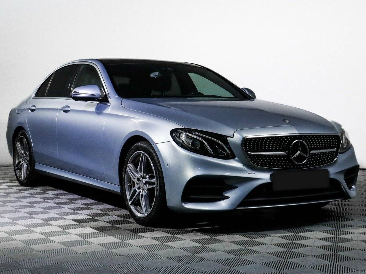 Б/У Мерседес-Бенц Е-Класс 2016 года. Фото: #2