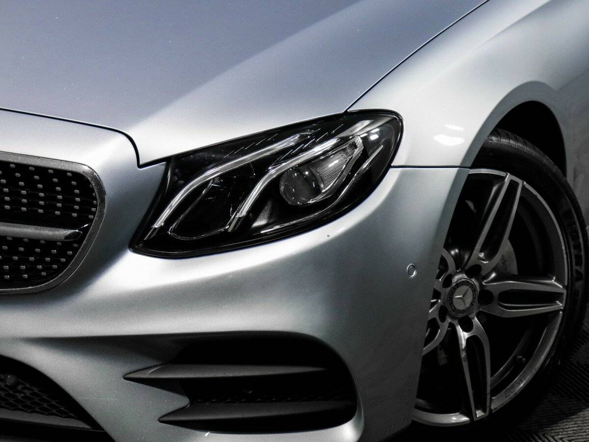 Б/У Мерседес-Бенц Е-Класс 2016 года. Фото: #10