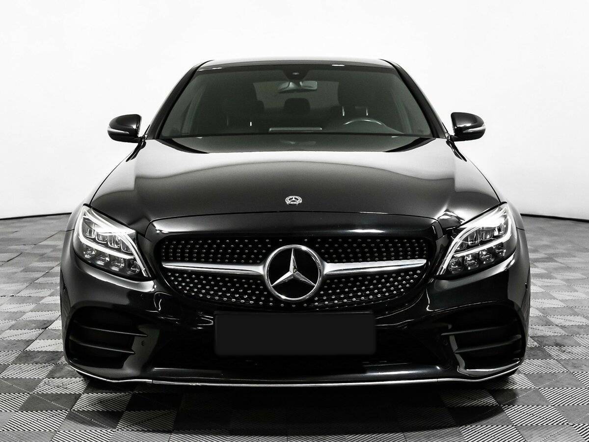 Б/У Мерседес-Бенц Ц-Класс 2019 года. Фото: #1