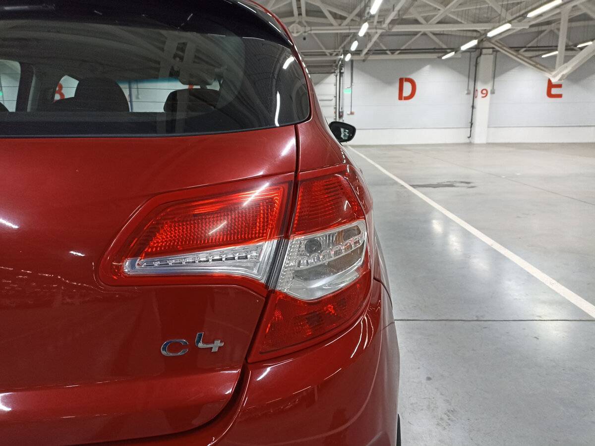 Б/У Ситроен Ц4 2012 года. Фото: #8