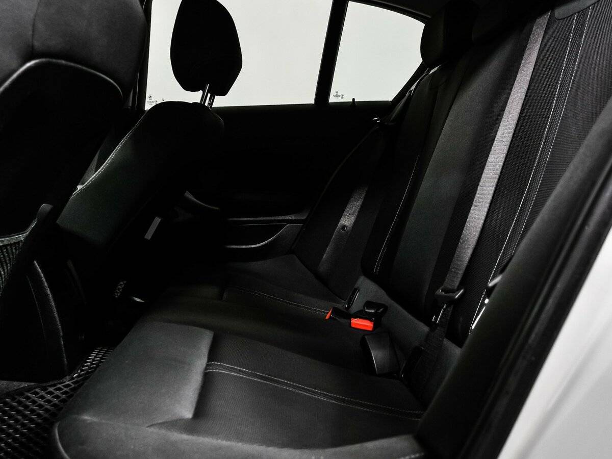 Б/У БМВ 1 серии 2017 года. Фото: #12