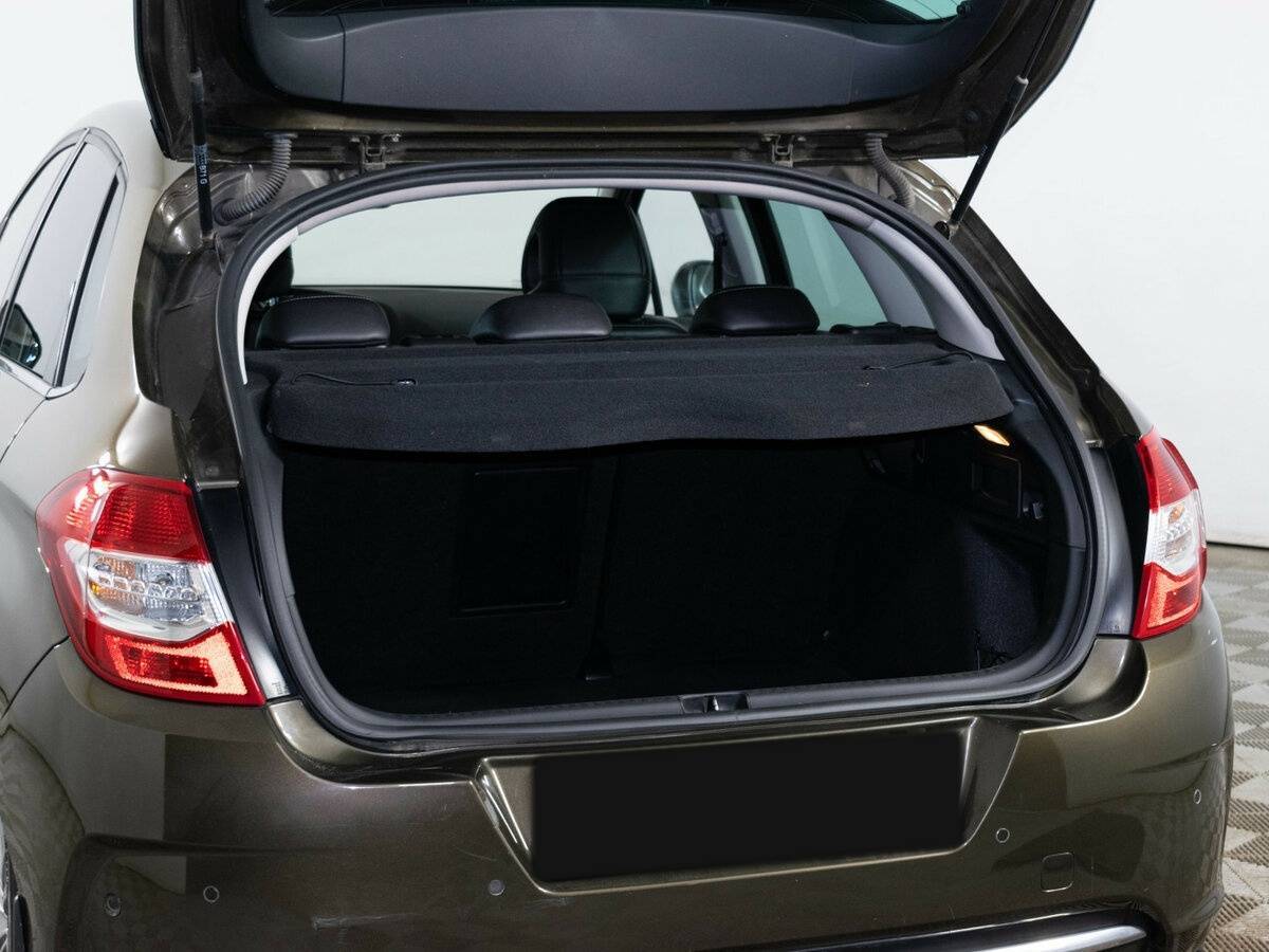 Б/У Ситроен Ц4 2013 года. Фото: #6