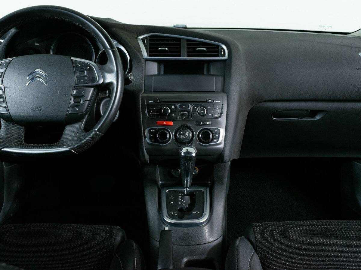 Б/У Ситроен Ц4 2013 года. Фото: #8