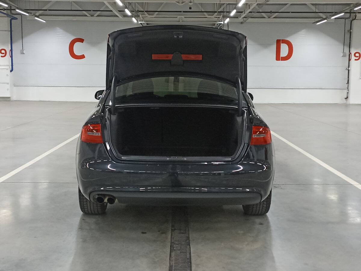 Б/У Ауди А4 2013 года. Фото: #9