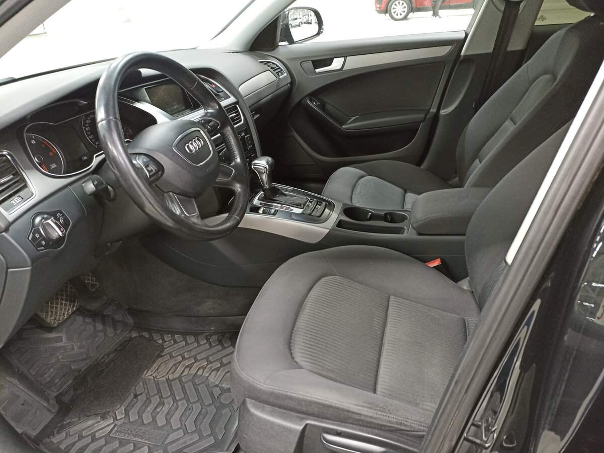 Б/У Ауди А4 2013 года. Фото: #15