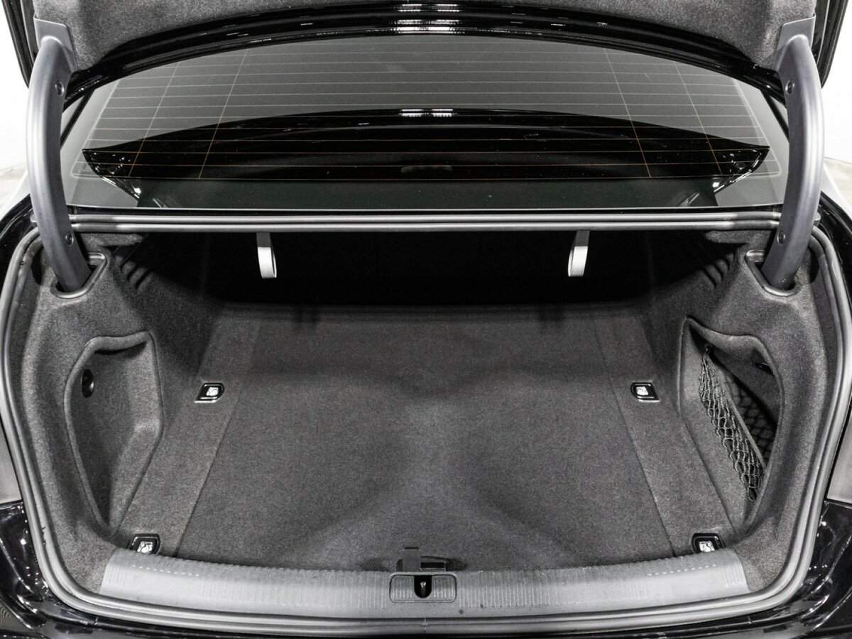 Б/У Ауди А4 2019 года. Фото: #14