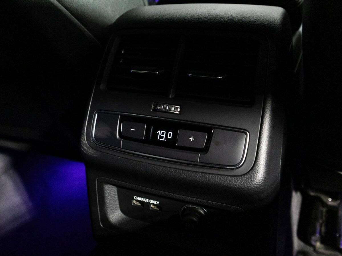 Б/У Ауди А4 2019 года. Фото: #21