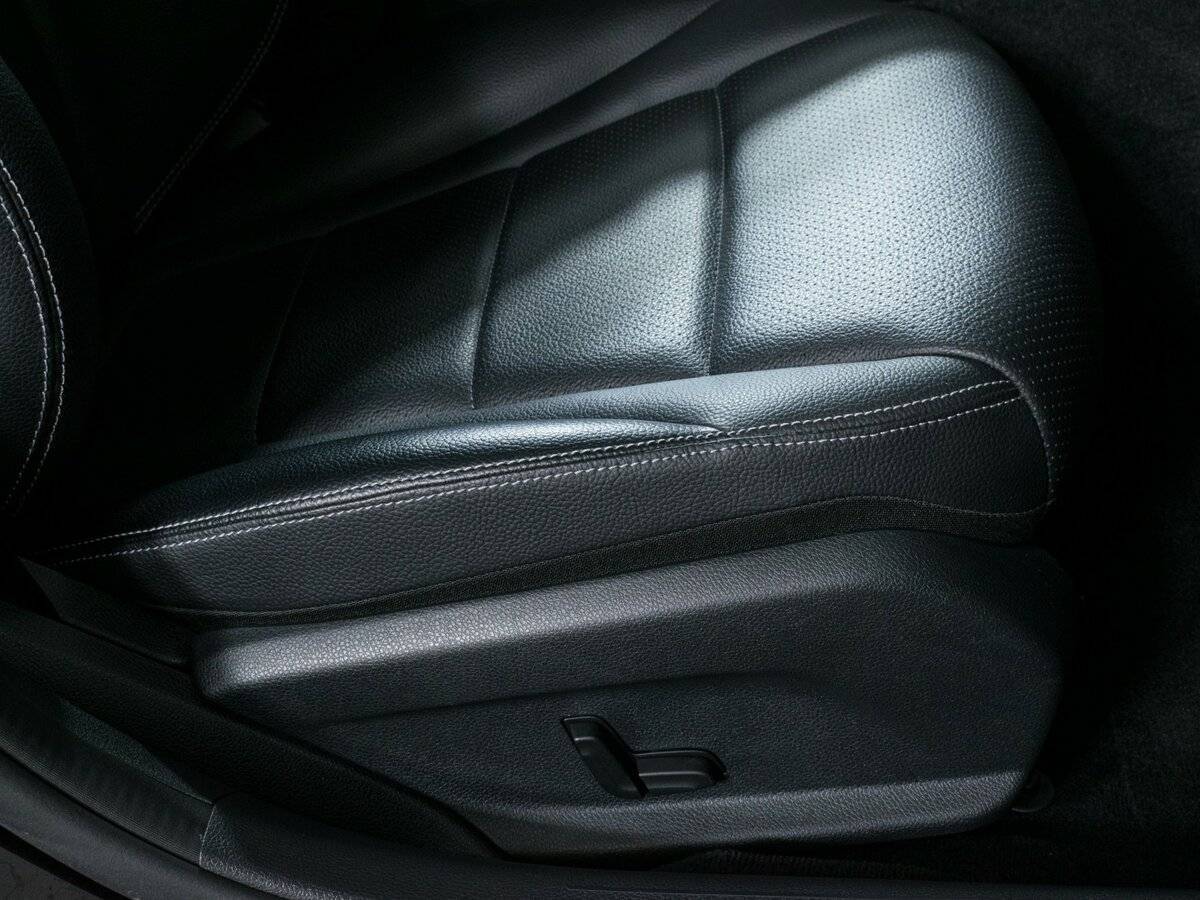 Б/У Мерседес-Бенц Ц-Класс 2016 года. Фото: #16