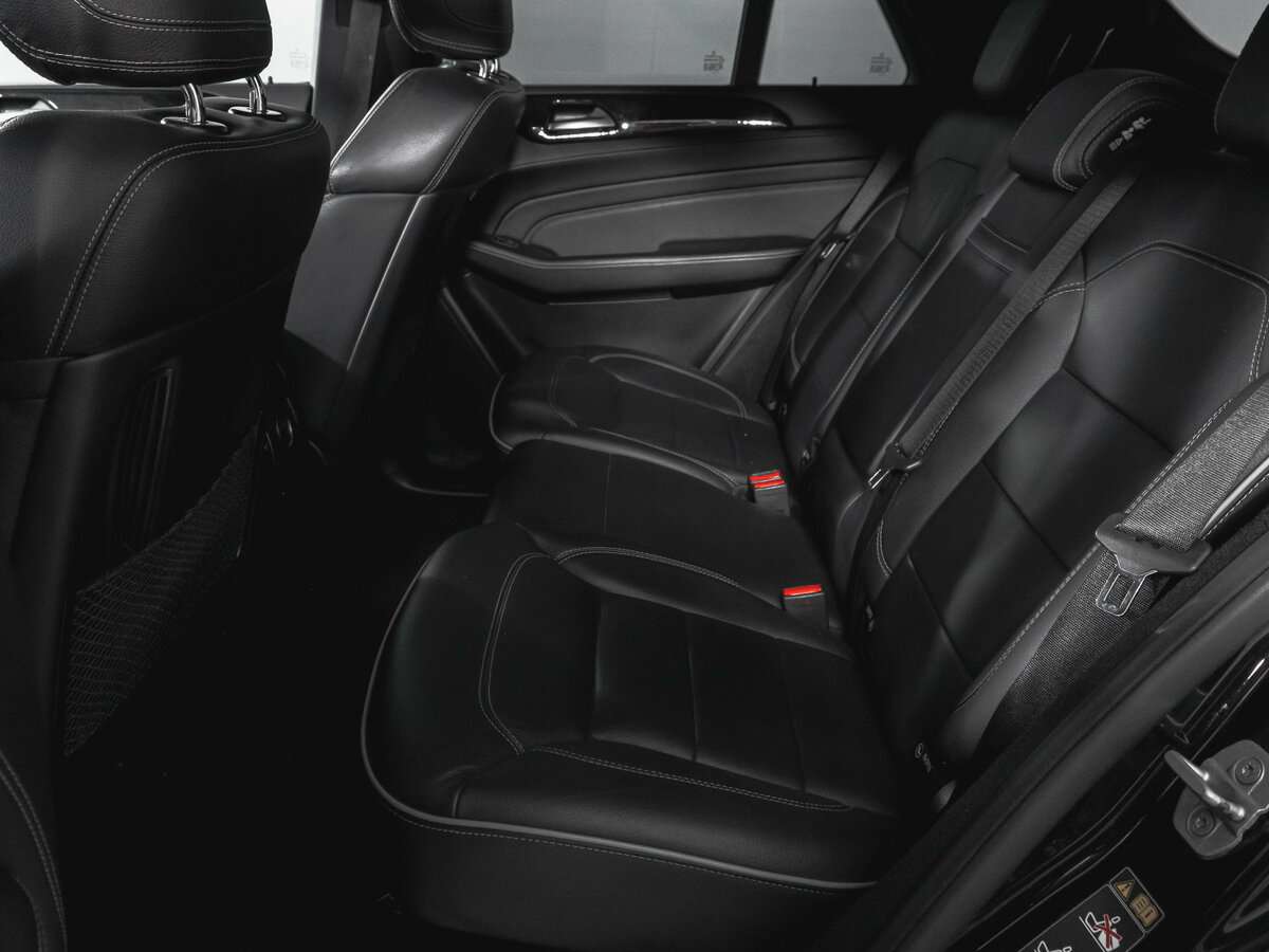 Б/У Мерседес-Бенц М-Класс 2013 года. Фото: #9