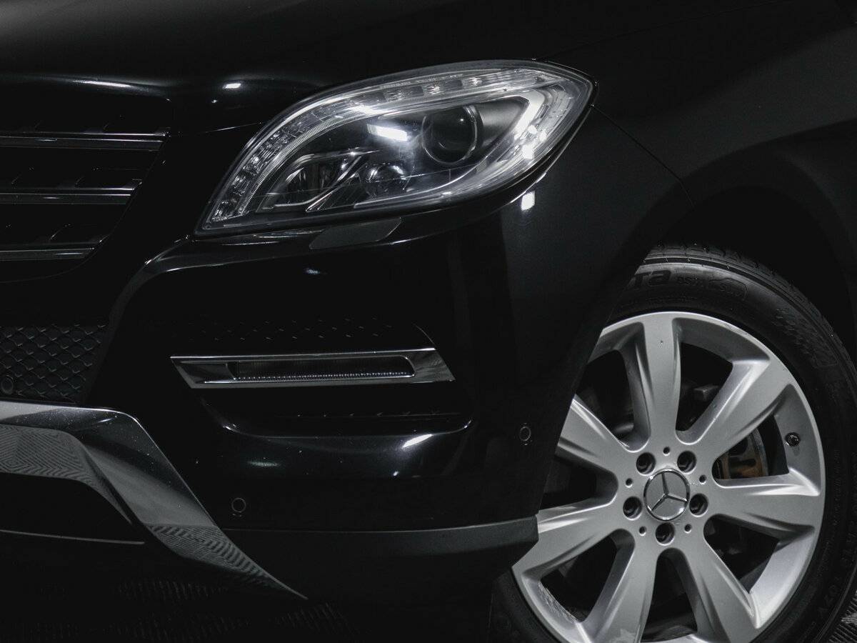 Б/У Мерседес-Бенц М-Класс 2013 года. Фото: #15