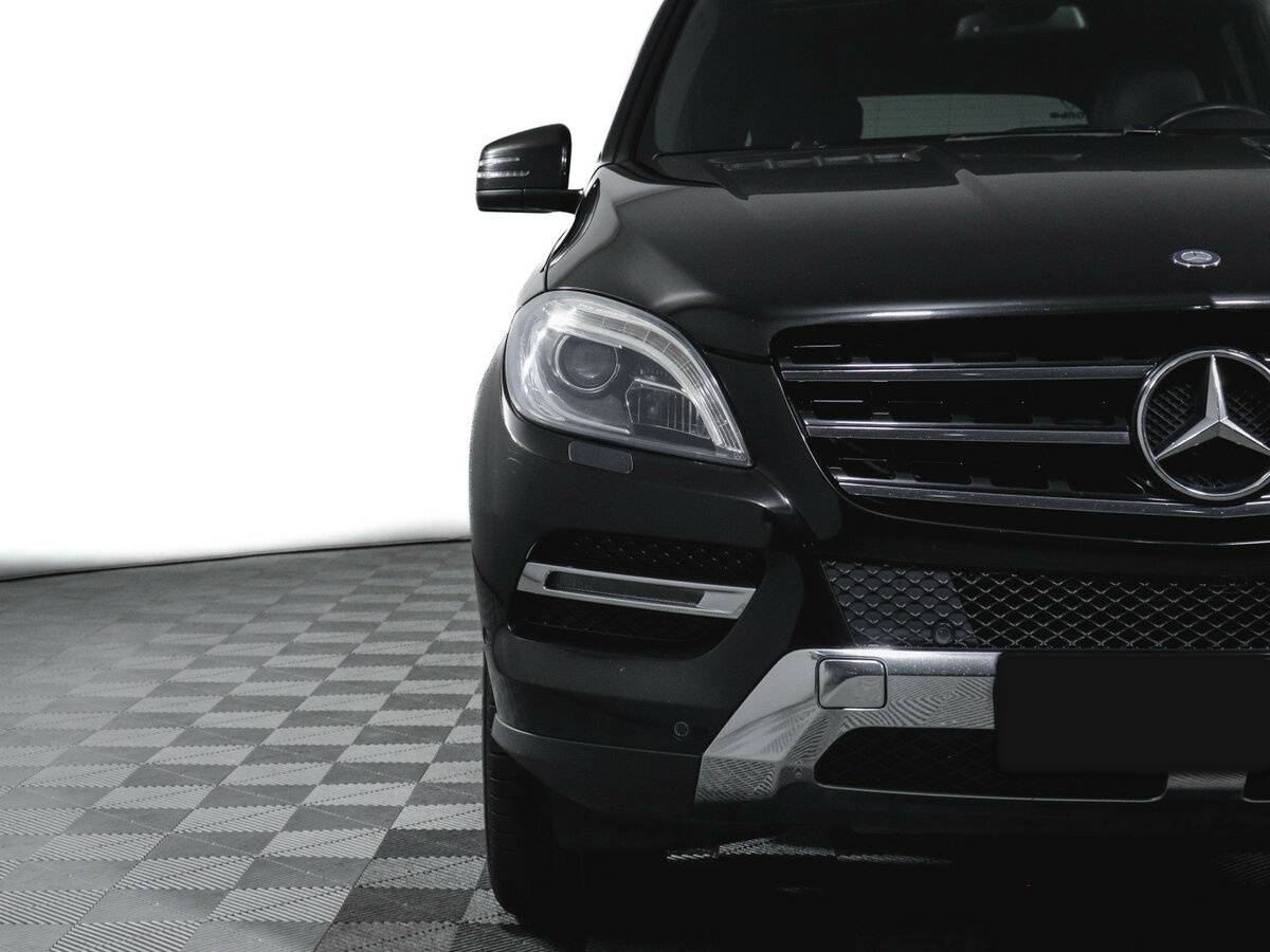 Б/У Мерседес-Бенц М-Класс 2013 года. Фото: #16