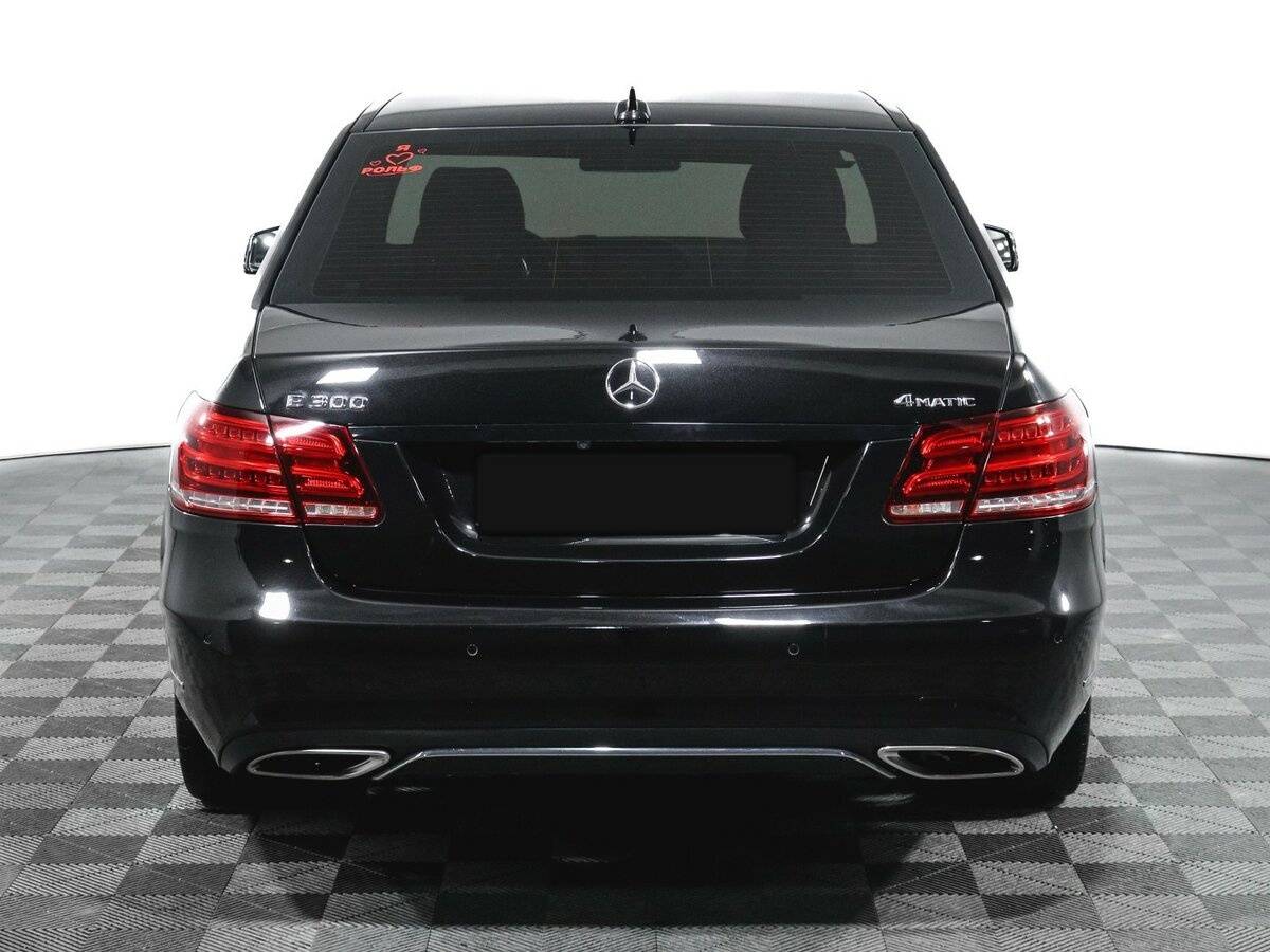 Б/У Мерседес-Бенц Е-Класс 2014 года. Фото: #5