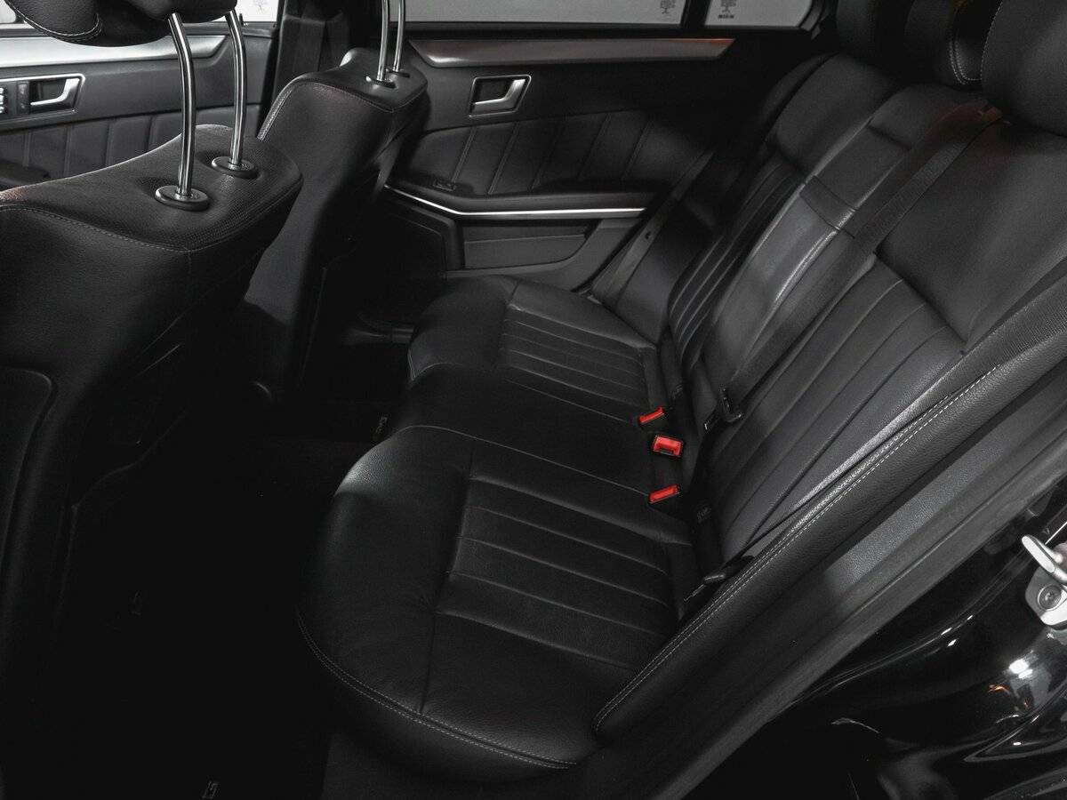 Б/У Мерседес-Бенц Е-Класс 2014 года. Фото: #9