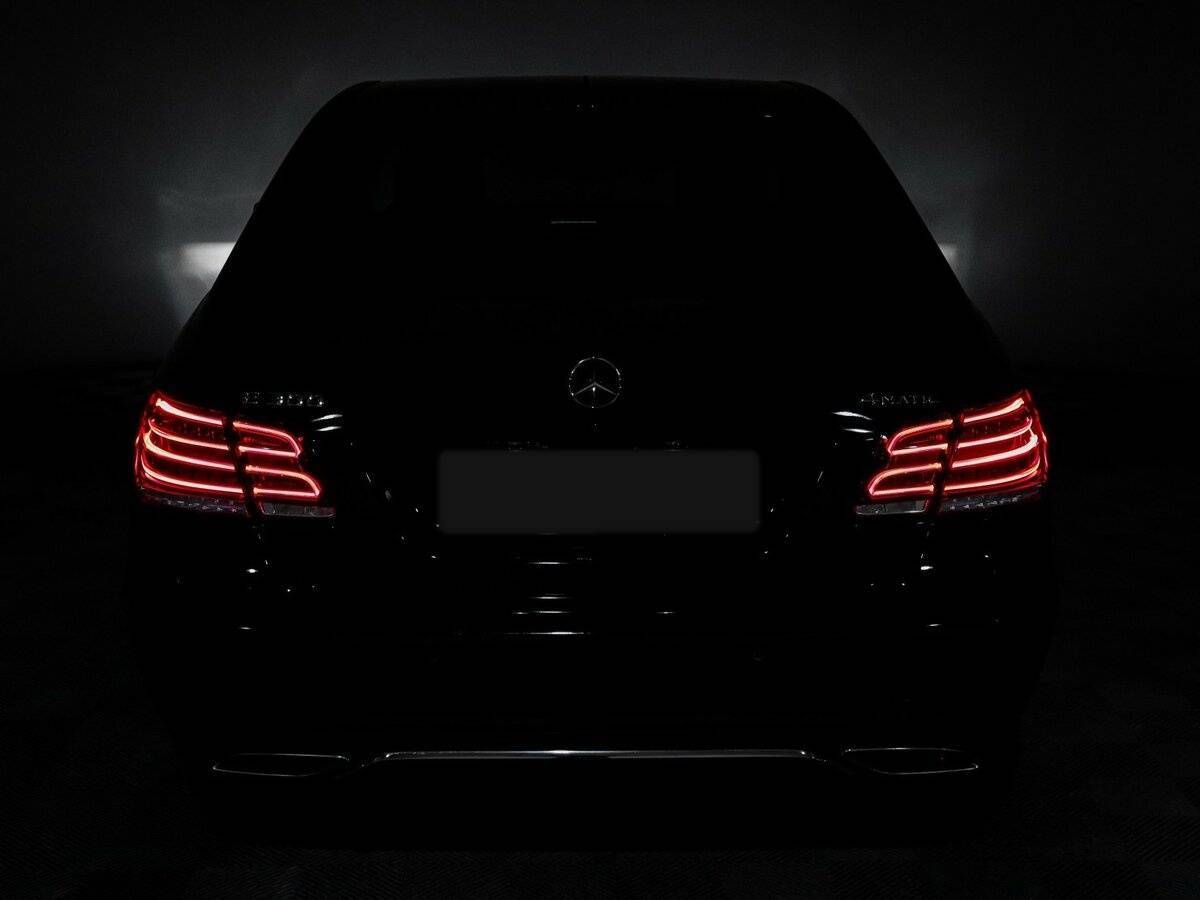 Б/У Мерседес-Бенц Е-Класс 2014 года. Фото: #24