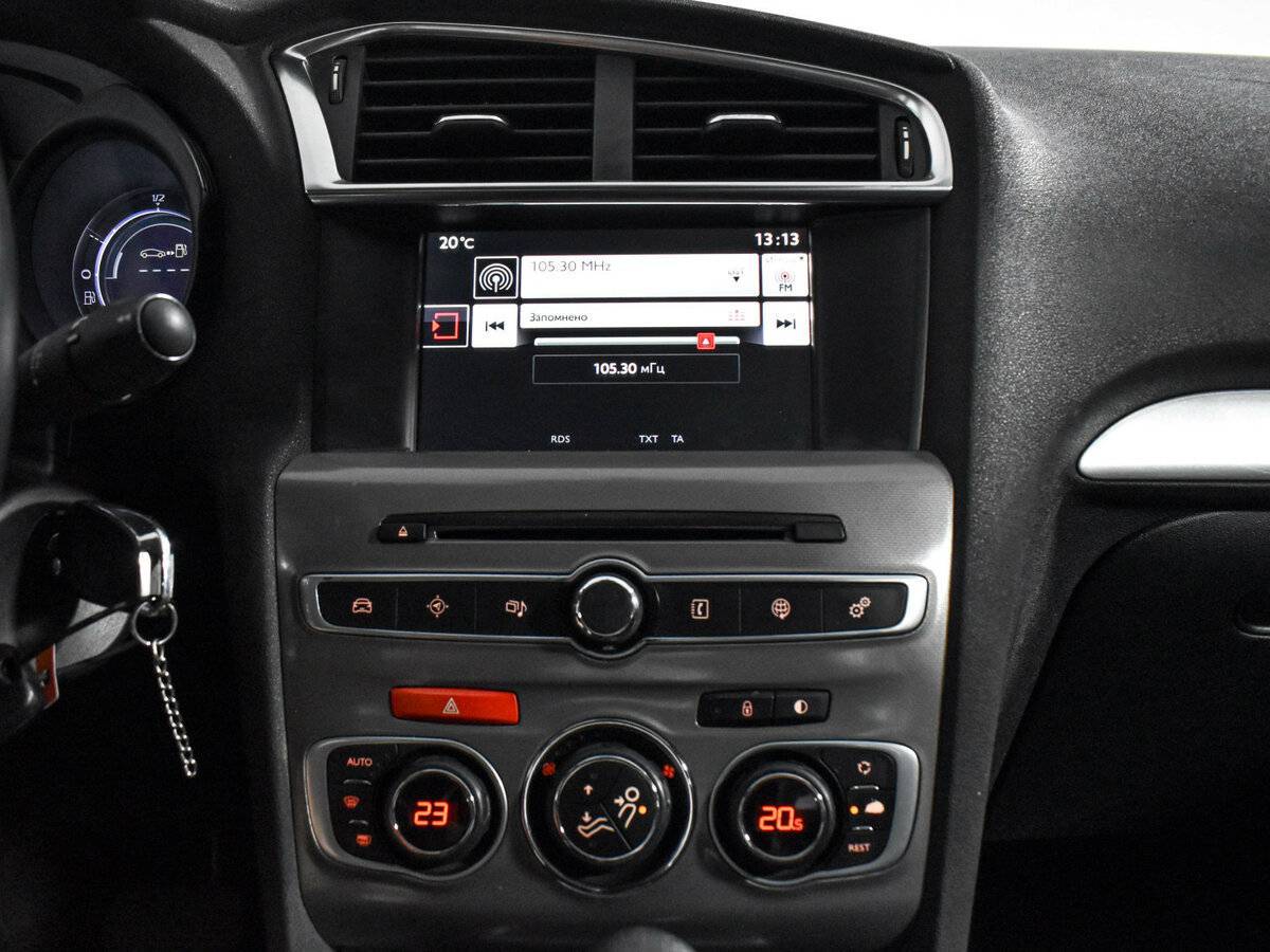 Б/У Ситроен Ц4 2016 года. Фото: #15