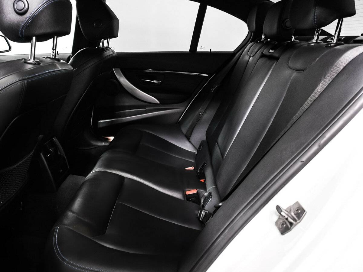 Б/У БМВ 3 серии 2018 года. Фото: #12