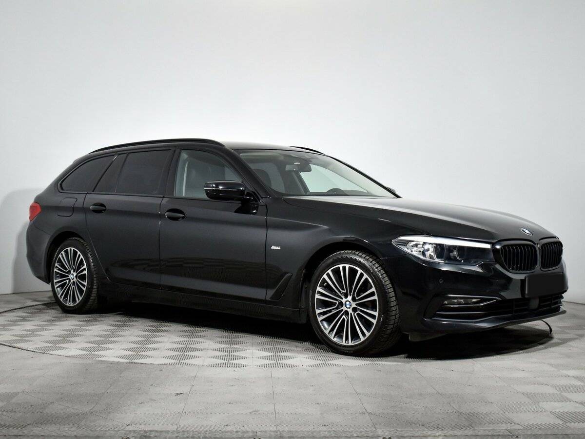 Б/У БМВ 5 серии 2017 года. Фото: #2